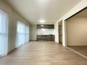 愛知県名古屋市名東区梅森坂5丁目