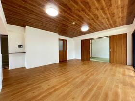 エバーライフ春日公園　１３０２