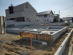 三重県鈴鹿市長太新町２丁目