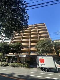 福岡県福岡市中央区平尾２丁目