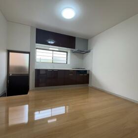 愛知県知多郡武豊町字豊成３丁目