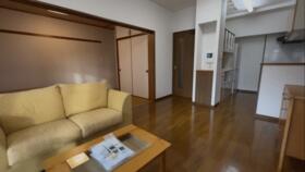 沖縄県那覇市松山２丁目