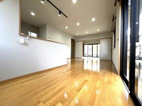 福岡県北九州市小倉南区沼緑町３丁目