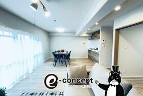 ロイヤルパレス八乙女