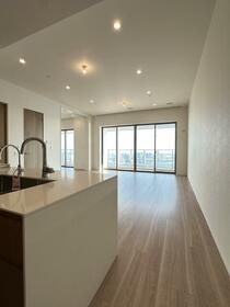 ＨＡＲＵＭＩ　ＦＬＡＧ　ＰＡＲＫ　ＶＩＬＬＡＧＥ　Ｔ棟