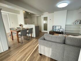 セザール第三鶴見