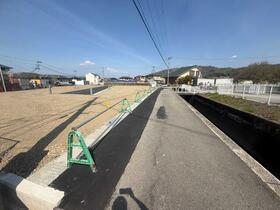 和歌山県紀の川市桃山町市場