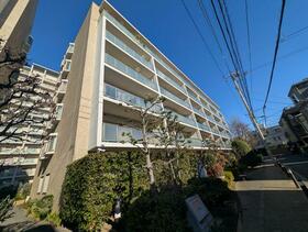 東京都世田谷区野沢１丁目