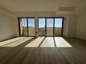 ４階部分・南向き・室内キレイ・サンデュエル湘南浜見台