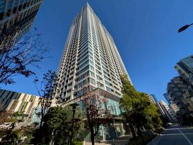 東京都港区白金１丁目