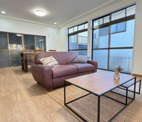 神奈川県厚木市飯山南１丁目