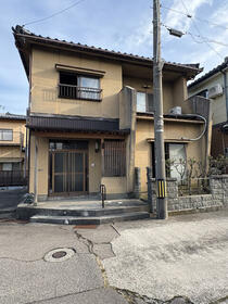 富山県射水市庄西町１丁目