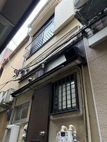 東京都文京区根津２丁目