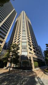 東京都港区芝４丁目