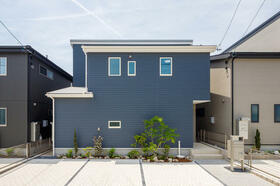 愛知県豊川市金屋元町１丁目