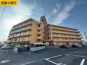 「近鉄の仲介」ピュアライフ久居「２階、敷地内平面駐車場有り」