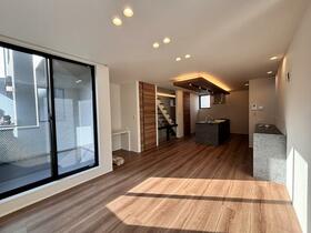 兵庫県神戸市中央区野崎通７丁目