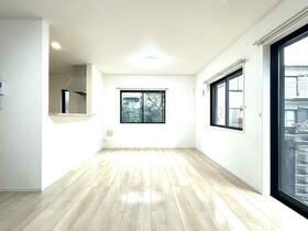 埼玉県越谷市大字大泊