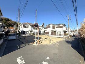 神奈川県横浜市金沢区釜利谷南２丁目