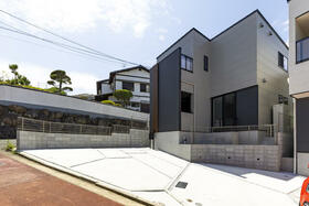 福岡県福岡市南区中尾１丁目