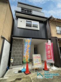 京都府京都市上京区西五辻東町