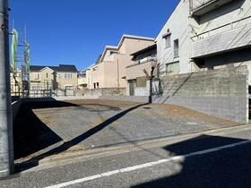 東京都世田谷区弦巻１丁目