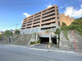 ファミーユ蛍茶屋