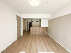 神奈川県横浜市神奈川区松見町１丁目