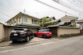 京都府京都市北区上賀茂池殿町