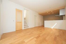 福岡県北九州市若松区鴨生田２丁目