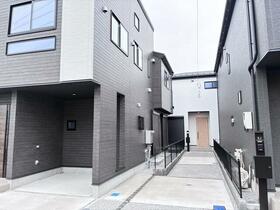 神奈川県横浜市神奈川区六角橋４丁目