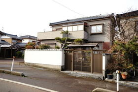 新潟県燕市吉田寿町