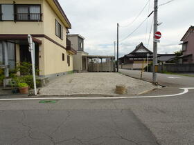 富山県富山市梅沢町３丁目