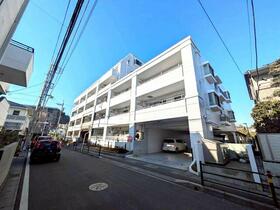 ロイヤルガーデンブランシャトー本八幡　１階　ペット飼育可