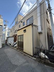 東京都文京区根津２丁目