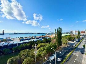 沖縄県那覇市曙１丁目