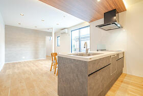 福岡県中間市通谷３丁目