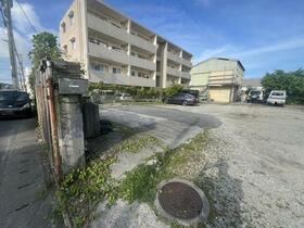 沖縄県沖縄市大里３丁目