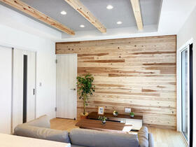 愛知県瀬戸市小金町