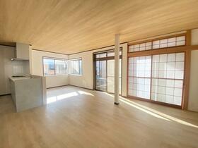 埼玉県さいたま市見沼区春岡２丁目