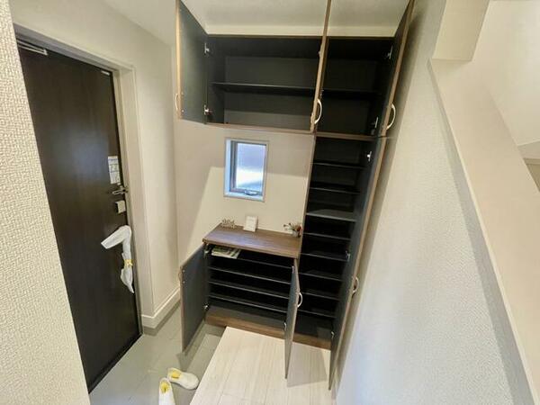 detached 埼玉県八潮市大字鶴ケ曽根
地図を見る