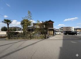 石川県金沢市長坂１丁目