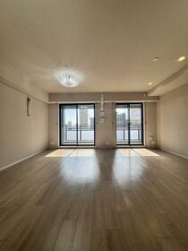 大阪府大阪市中央区安土町３丁目