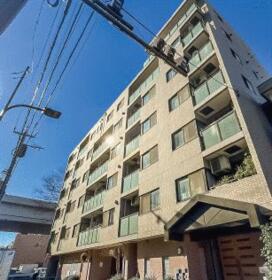 東京都杉並区下高井戸３丁目