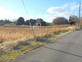 茨城県稲敷市月出里