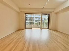 東京都新宿区高田馬場４丁目