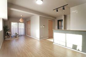 大阪府大阪市福島区福島４丁目