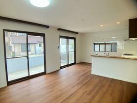 愛知県岡崎市鴨田南町