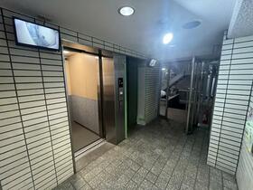 東建島津山南ハイツ８階