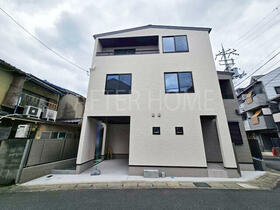 京都府京都市右京区太秦松本町